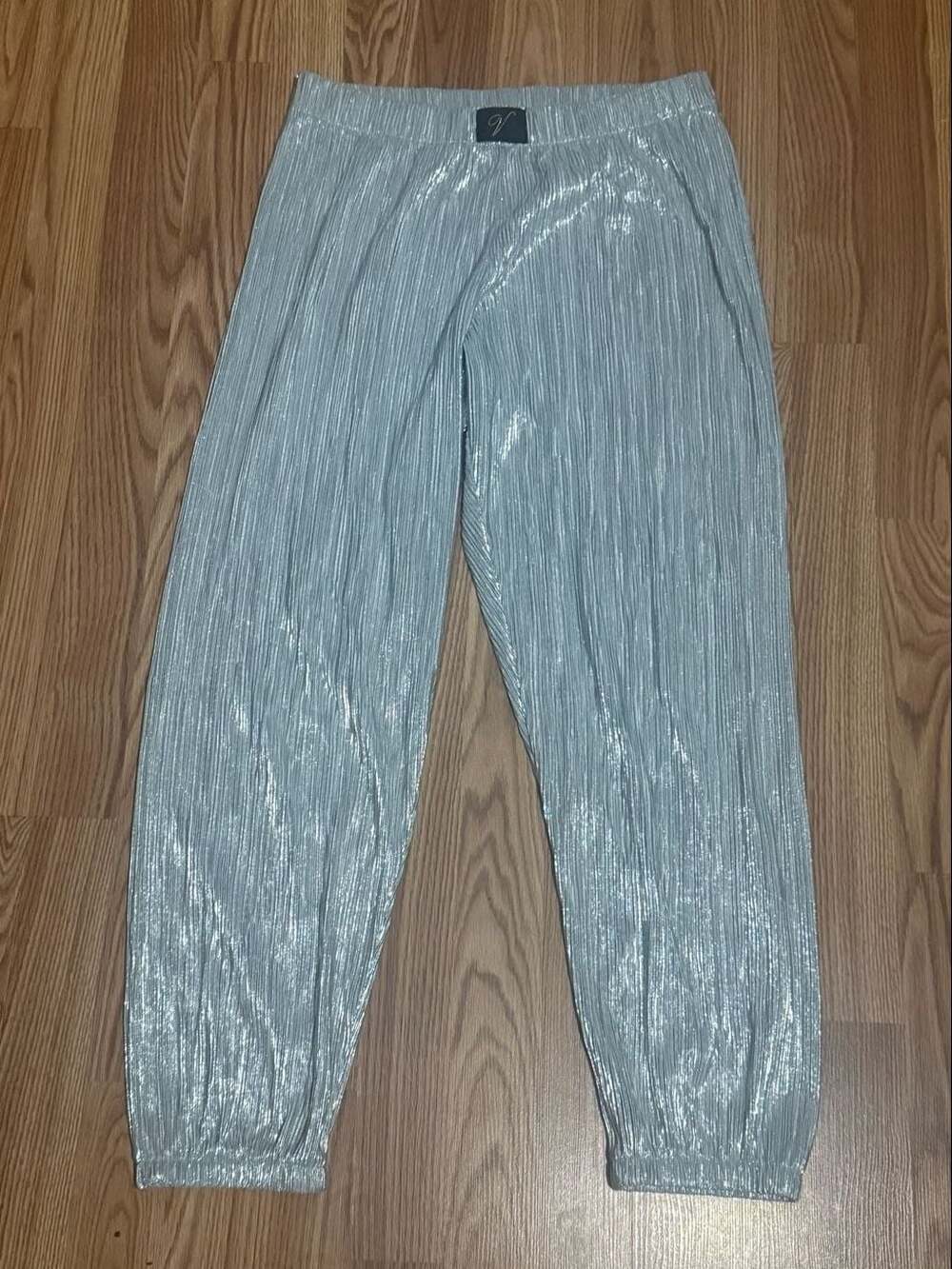 Victoria's Secret Silver Metallic Plissé Lounge Jogger Pants Medium